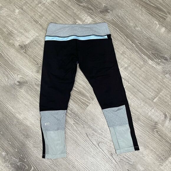 Splits59 Blue  & Grey Patchwork Crops - Picture 4 of 4